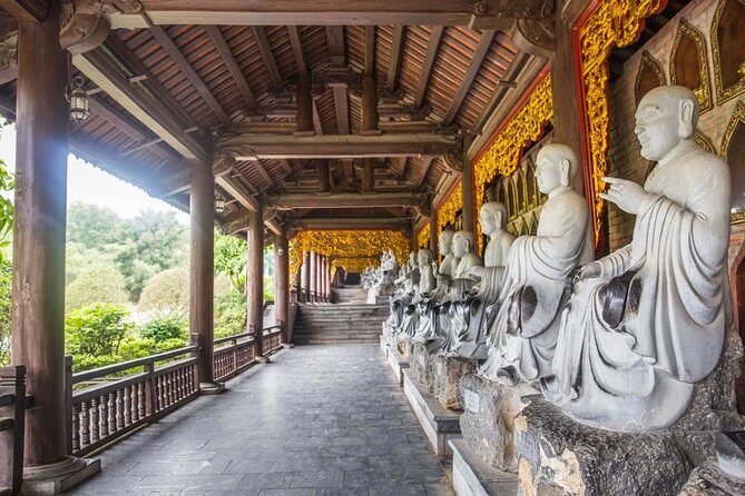 Bai Dinh- Mua Cave and Trang An boat trip - Lunch buffet planning: included, but manage your expectations