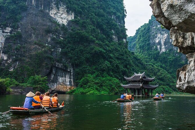 Bai Dinh Pagoda, Trang An boat and Mua Cave Limousine from Hanoi - Leaving Hanoi: a full day built around timing and comfort