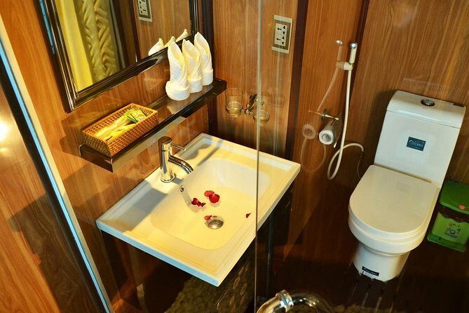 Bai Tu Long Bay Boutique Cruise: Visit Bai Tu Long bay & Overnight boat in 2 day - Who this Bai Tu Long boutique cruise is best for