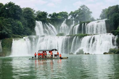 Ban Gioc Waterfall 1,2,3 days - Daily tour/Open tour/Private tour - Stop 1: Nguờm Ngao Cave (plus the geopark fossils) and Ban Gioc area time