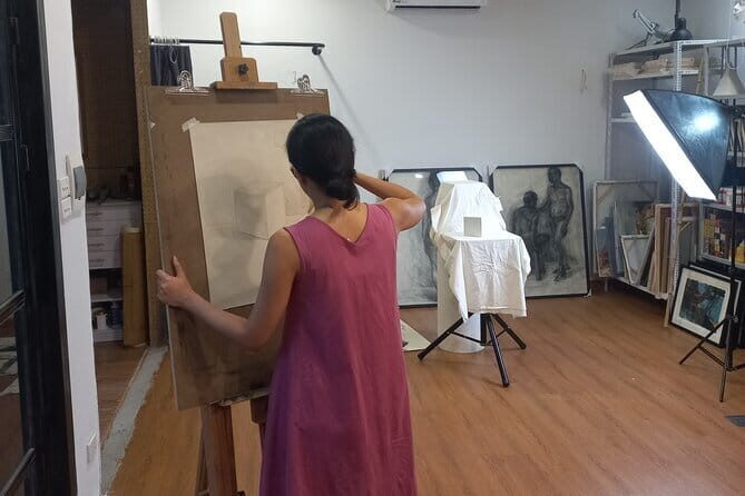 Beginner Painting & Drawing Class in Hanoi – Art Tutor Hanoi - A Quiet Garden Studio in Tây Hồ (and What That Means for You)