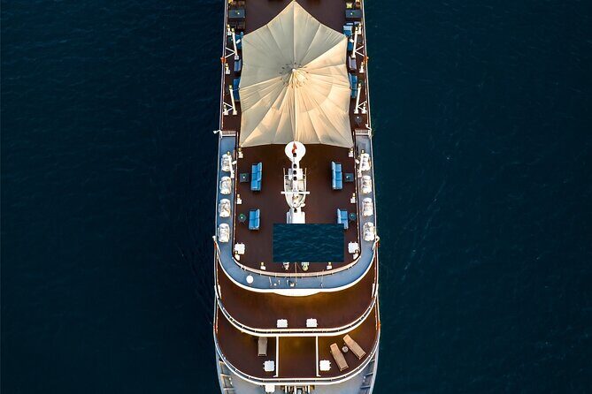 Boss Cruise 2-day Explore Halong Bay from Hanoi - Food and drinks: what’s included, and what to budget
