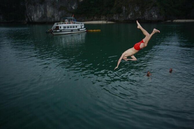 BOUTIQUE CRUISE 2 Days 1 Night Explore Lan Ha Bay & Cat Ba Island - Night on the bay: squid fishing and karaoke options