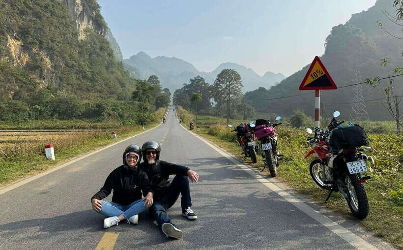 Cao Bằng: Ban Gioc Waterfall Full-Day With Local Guide - Ban Viet Lake Stops the Clock Before Nguom Ngao Cave