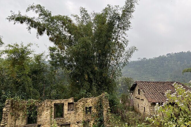 Cao Bang Easy Trekking Tours 2Days/1Night Ban Gioc Waterfall ET1 - Day 2: Quay Son River Walking, Trúc Lâm Pagoda, and Ban Gioc Waterfall