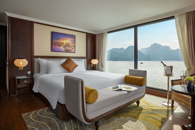 Capella Cruise 3-day Explore Halong Bay and Lan Ha Bay from Hanoi - Day 1: from Sung Sot-type energy to Cat Ba play and Trà Báu cooking