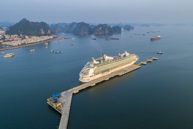 Carnival Cruise: Halong Luxury Cruise Day Trip -Swim, Kayak, Cave - The onboard food, tea, and sunset party (and what you may pay extra for)