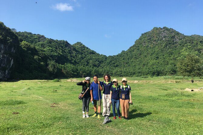 Cat Ba Island Getaway - Day 2: coffee, Lan Ha Bay viewpoints, and time with the fish farm