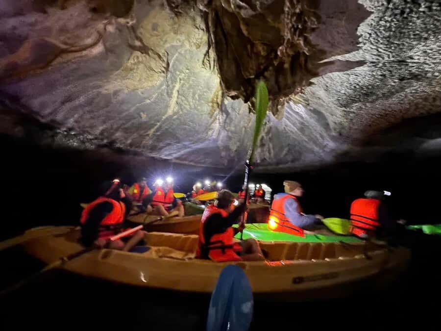 Cat Ba: Night Kayaking with Glowing Plankton - What to bring and how to dress for glowing plankton