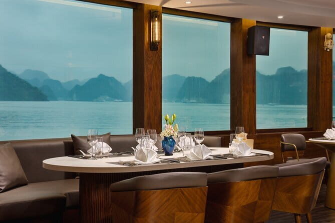 Catamaran Premium Cruise to Halong Bay & Lan Ha Bay in 1 Day Tour - Halong Bay portion: guided cruising plus the photo window
