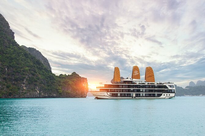 CELINA Cruise 6* Luxury Lan Ha bay 3D2N With 2 Ways Transfer - Day 1 in Lan Ha Bay: a smoother entry into the limestone coast