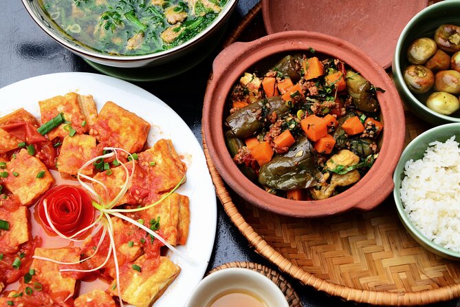 Cooking class with market visit - The Garden-Home Meal: Why Dining Is Part of the Lesson
