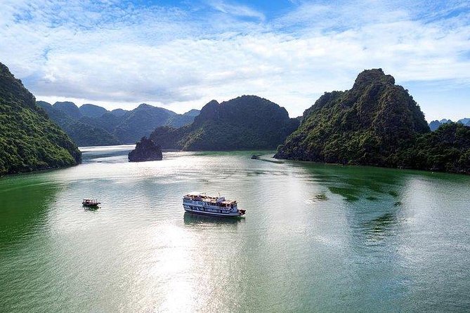 Cozy Bay Cruise: 2-Day Explore Halong Bay With Transfer From Hanoi - A small-group Halong Bay cruise with Hanoi transfers