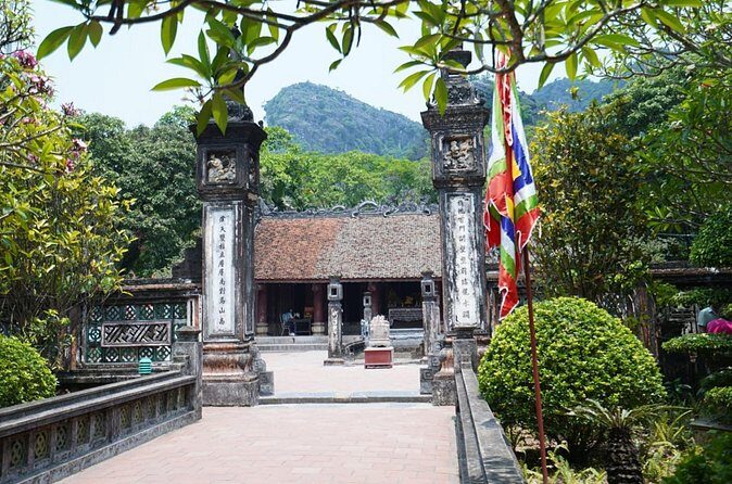 Day Tour at Hoa Lu, Tam Coc and Ninh Binh in Vietnam - Practical tips to make the day smoother