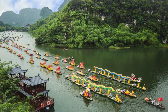 Dcar Day-Tour: Hoa Lu & Trang An & Mua Cave - The guide factor: clear English stories that make the day click
