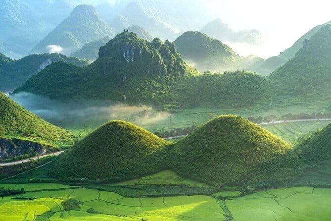 Discover Ha Giang Loop Tour 3 Day 4 Nights with EASY-RIDER - Included Transfers From Hanoi: Sleeping Bus Out, Limousine Back