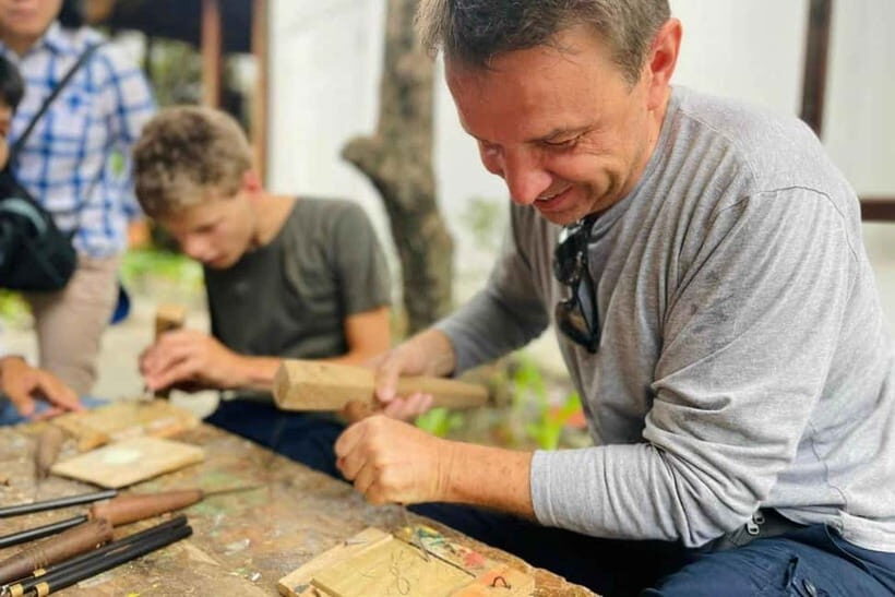 Discover Hanoi Through Wood: Hands-On Carving Experience - Key things you’ll notice at Mộc Thôn