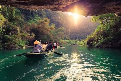 Discover Trang An Natural World Heritage, Bich Dong Pagoda, Cycling Day Tour - Bich Dong Pagoda at late-morning: Buddhist origins and viewpoints