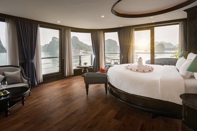 Doris 5 Star Cruise 2 Days 1 Night(Ha Long Bay+Lan Ha Bay) - Day 2 Sunrise Routine and the Dark & Bright Cave by Bamboo Boat