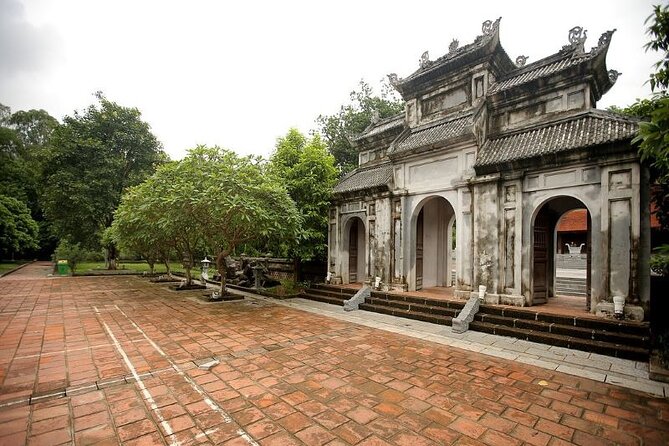 Duong Lam Ancient Village Private Tour: Ancient Vestage, Fortress - Price and Value at $95 Per Person