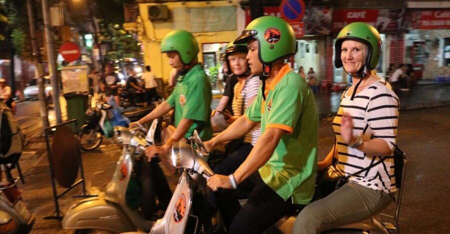 Enjoy Hanoi Like a Local - Vespa & Street Food Tour by Night - Pho cuon and multiple Hanoi styles: why the variety matters