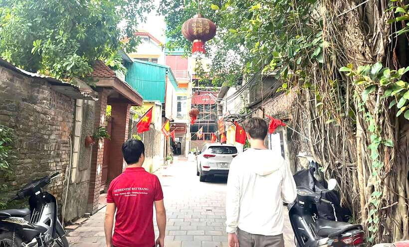 Explore Bat trang village & Ceramics factories / local guide - Lo Bau Co: Why the Oldest Kiln Stop Feels Like a Shortcut to Meaning