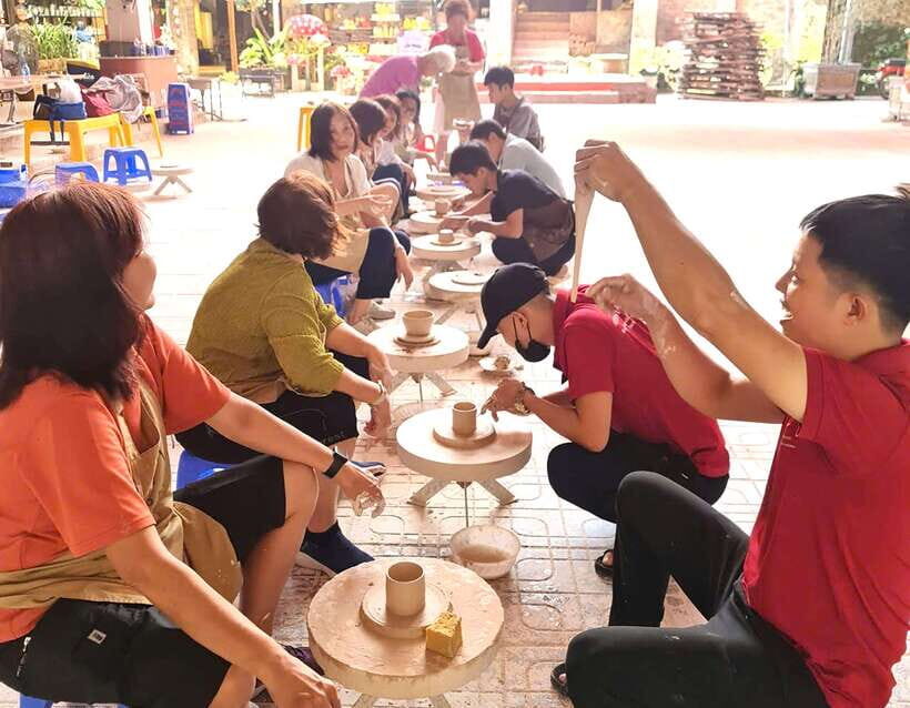 Explore Bat trang village & Ceramics factories / local guide - Bat Trang Traditional Village: Time to Connect What You Learned