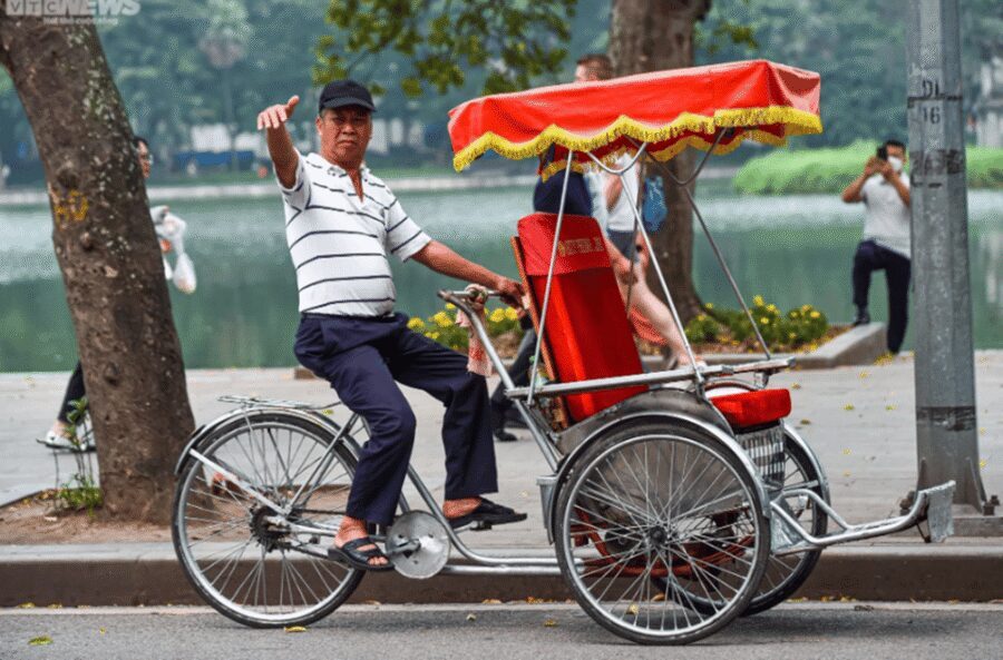 Explore Ha Noi City Tour For Full Day - How this full-day tour connects Hanoi’s politics to street life