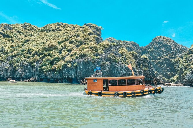 Explore The Beauty Of Cat Ba Island – Hai Phong 2 Day Deluxe Trip - Three Peach beach (Ba Trai Dao): turquoise water breaks