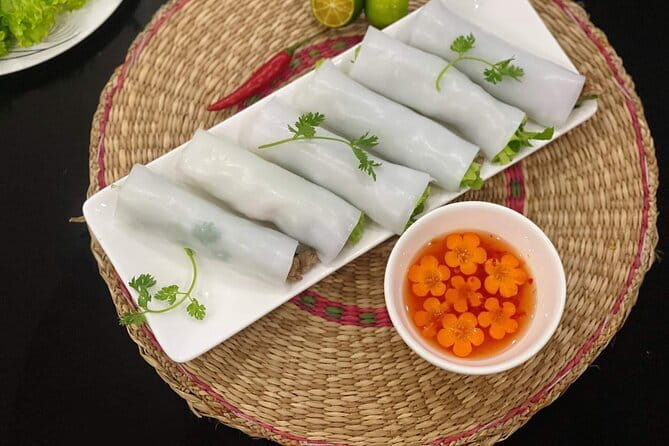 Flavors of Hanoi A Jeep Tour for Food Lovers - The Role of the Guide and Driver (Why It Feels Smooth)