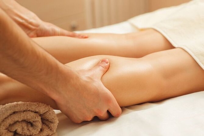 (Free Pick-up) Foot Massage In Hanoi Old Quarter - The cozy spa setup: clean, calm, and not too big
