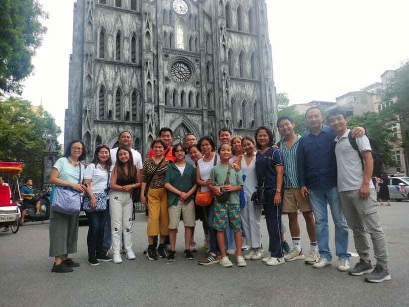 From HaLong cruise Port: Private tour visit Hanoi city - One Pillar Pagoda and Vietnam Museum of Ethnology: spirit and culture stop