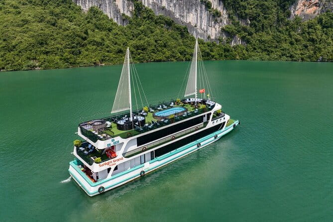 From Hanoi: 1-Day Halong 5-Star Cruises with Big & Small Groups - Sung Sot Cave: The Dry Cave Stop That Needs Good Shoes