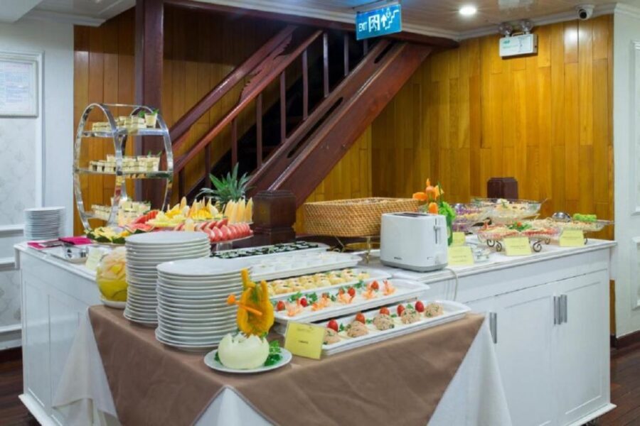 From Hanoi: 2-Day Bai Tu Long Bay Luxury Cruise with Jacuzzi - The on-water activities that actually matter