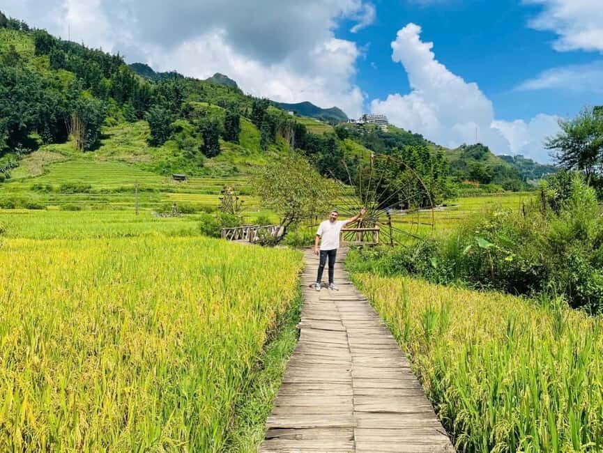 From Hanoi: 2-Days Sapa Trekking Tour Lao Chai and Cat Cat - Day 1: Cat Cat Village, Black Hmong Life, and the Waterfall Walk