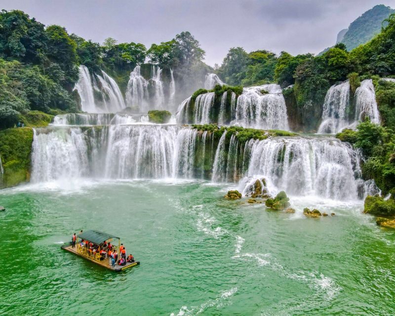 From Hanoi: 3-Day Ba Be Lake & Ban Gioc Falls Private Tour - Day 2: Ban Gioc Falls on the Border and Nguom Ngao Tiger Cave