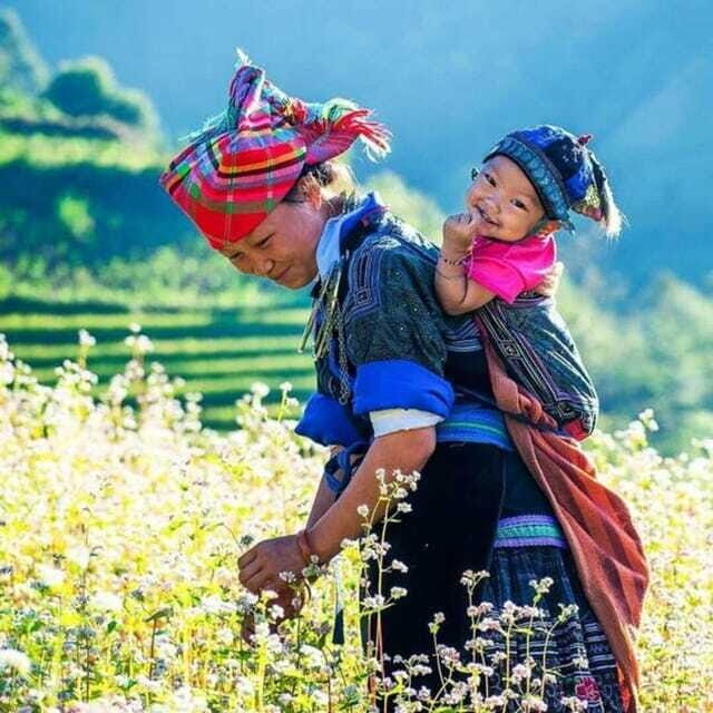 From Hanoi: 3-Day Guided Tour of Sapa with 3-Star Hotel - Day 2: trekking through Muong Hoa valley to Lao Chai and Ta Van