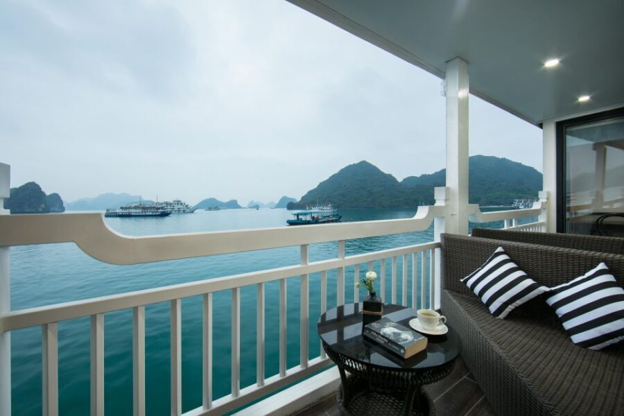 From Hanoi: 3-Day Luxury Tour Ninh Binh & Ha Long Bay Cruise - From Hanoi to Ninh Binh by Limousine (and Why That Sets the Tone)