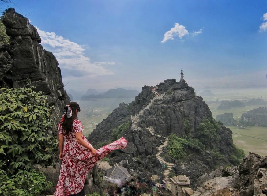 From Hanoi: 3-Day Luxury Tour Ninh Binh & Ha Long Bay Cruise - Night on the Boat: Squid Fishing, Karaoke, Movies, and the Cabin Reality