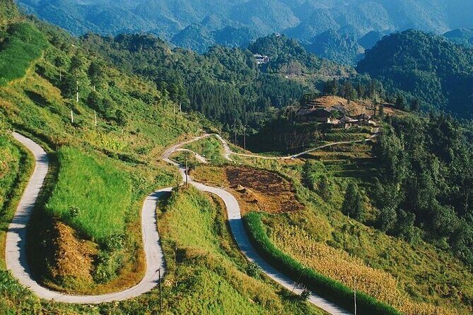 From Hanoi: 3 Day Motorbike Ha Giang Loop Tour - Day 4: southbound valleys, winding passes, and back to Hanoi