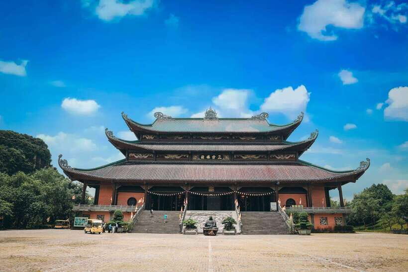 From Hanoi: Bai Dinh, Trang An Mua Cave - A Scenic Day Tour - Transportation and Timing: Where the Day Can Feel Tight