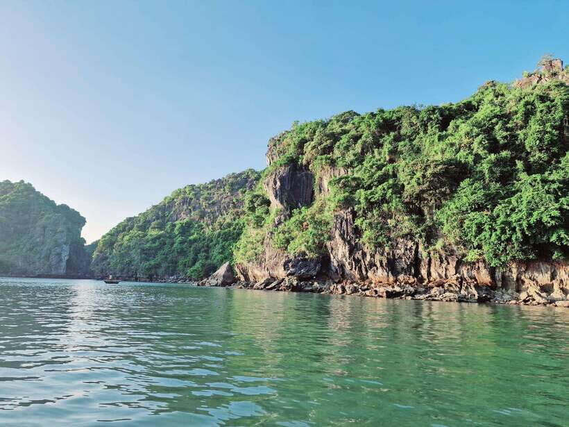 From Hanoi: Ha Long Bay 1 Day Tour With A Small Group - Who should choose this Ha Long Bay 1-day trip?