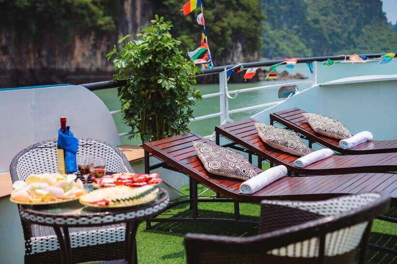 From Hanoi: Ha Long Bay Full-Day Luxury Cruise - Ti Top Island: beach time plus the option to work for your photos