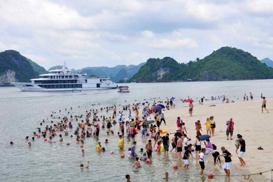 From Hanoi: Halong Bay 1 Day Trip Visit Cave, Island, Kayak - Sung Sot (Surprise) Cave around 14:00: the must-see formations