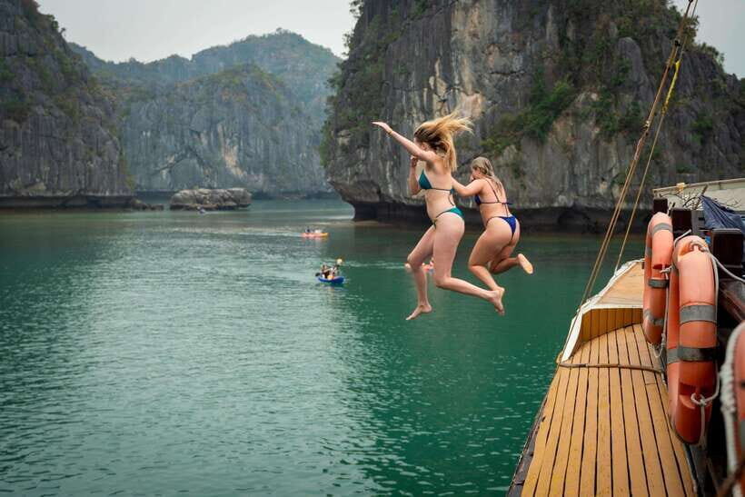 From Hanoi: Lan Ha Bay | Kayaking, Sightseeing, Cruise Trip - Fish Farm Visit and a Cooking Class That Breaks Up the Day