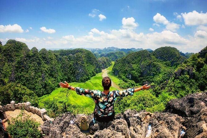 From Hanoi Ninh Binh Bai Dinh or Hoa Lu Trang An Mua Caves - Bái Đính Pagoda: what you’re really going for in 1 hour