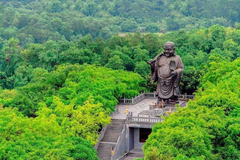 From Hanoi: Ninh Binh, Bai Dinh, Trang An and Mua Cave Trip - Mua Cave and the view over Tam Coc: worth the effort
