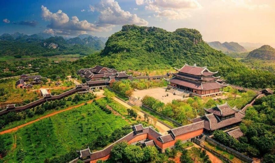 From Hanoi: Ninh Binh & Bai Dinh & Trang An & Mua Caves Tour - From Hanoi to Ninh Binh: the practical comfort start