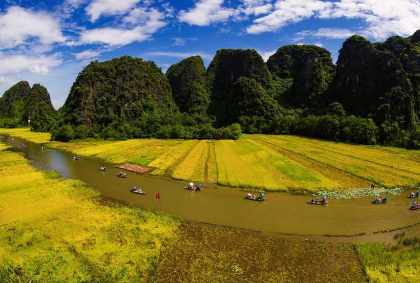 From Hanoi: Ninh Binh Boat Ride, Mua Cave Hike, Temple Visit - Lunch in Ninh Binh: Included Buffet, With One Caution