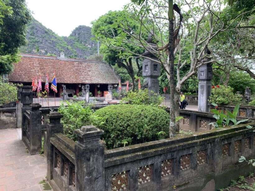 From Hanoi: Ninh Binh, Hoa Lu, Trang An and Mua Cave Trip - Price and Value: Is $40 a good deal for this route?